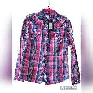 Ladies Adiktd Longsleeve Buttondown, Size Medium